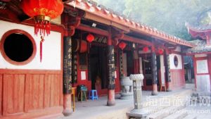 大雄宝殿 daocaoren 摄 来自海西旅游论坛 大雄宝殿 daocaoren 摄 来自海西旅游论坛