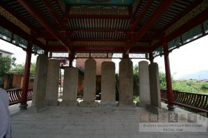 阳岐尚书祖庙碑亭（从东到西）（来源：严可清摄于2009年6月）