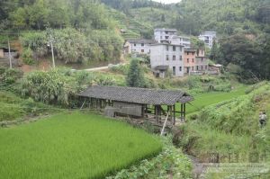 贤武亭桥远望(穆睦拍摄于2015年8月) 贤武亭桥远望(穆睦拍摄于2015年8月)