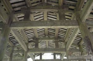 贤武亭桥梁架(穆睦拍摄于2015年8月) 贤武亭桥梁架(穆睦拍摄于2015年8月)