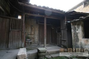龙江林利光宅前院（严可清摄于2010年1月/仓山区文体局提供）