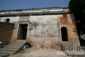 谢坑卢氏家庙大门（严可清摄于2010年2月/仓山区文体局提供）