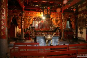 义序水陆尊王庙主殿（从南到北）（来源：严可清摄于2009年6月）