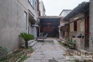 洲尾新马路30号（暂不留名摄于2018年5月）