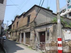 2012年5月，从陈厝弄拍摄的陈厝弄16号入口大门及风火墙（来源：李文墨摄于2012年5月）