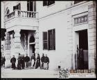 中和洋行办公楼及高级职员合影© 2018 Historical Photographs of China