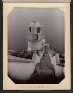 1904年落成时的东引岛灯塔（来源：哈佛大学图书馆 http://via.lib.harvard.edu )