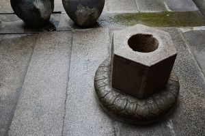 宅内水井。（小飞刀摄于2013年11月）