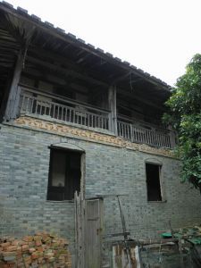 側面磚牆  火燄山  2014