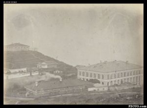 1880年代晚期拍摄的营前分关建筑群,右下角为本建筑(来源:布里斯托尔大学 / J.S.Oswald的照片集) 1880年代晚期拍摄的营前分关建筑群,右下角为本建筑(来源:布里斯托尔大学 / J.S.Oswald的照片集)