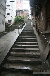 梅坞天安里古巷道（来源：严可清摄于2010年4月）