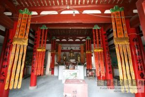 安平宝胜寺大殿内景(严可清摄于2009年7月/仓山区文体局提供) 安平宝胜寺大殿内景(严可清摄于2009年7月/仓山区文体局提供)