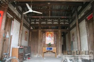 98号李家大厝正堂（严可清摄于2009年10月/仓山区文体局提供）