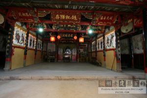 六凤洲白马王庙大殿（严可清摄于2009年11月/仓山区文体局提供）