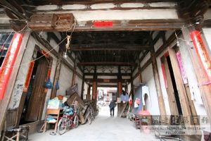 首山胪峰陈宅大厅（严可清摄于2009年11月/仓山区文体局提供）