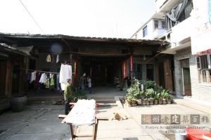 梁厝梁仁柯宅内景（严可清摄于2010年1月/仓山区文体局提供）