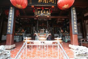 上渡檀越境闽王庙大殿（从南到北）（来源：严可清摄于2009年8月）