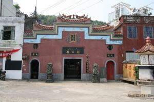 上渡檀越境闽王庙大门（从南到北）（来源：严可清摄于2009年8月）