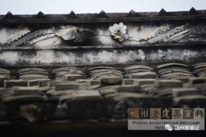 齐宝厝屋脊灰塑装饰2（小飞刀 摄 2019年8月）