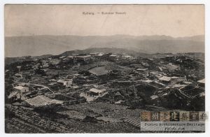 鼓岭避暑地全景，约摄于1900-1910年，可见鼓岭新教堂、万国公益社等建筑（来源：林轶南收藏）