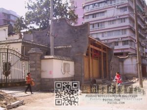 新建的“鳌峰书院”门头房（林陶江摄于2008.02）