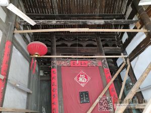 临时支护后的程厝里二进大厅（ABC摄于2021.03）